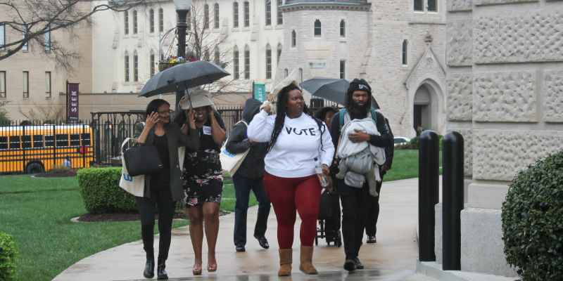 Students walking to the Capitol building on ACLU of Georgia Student Lobby Day